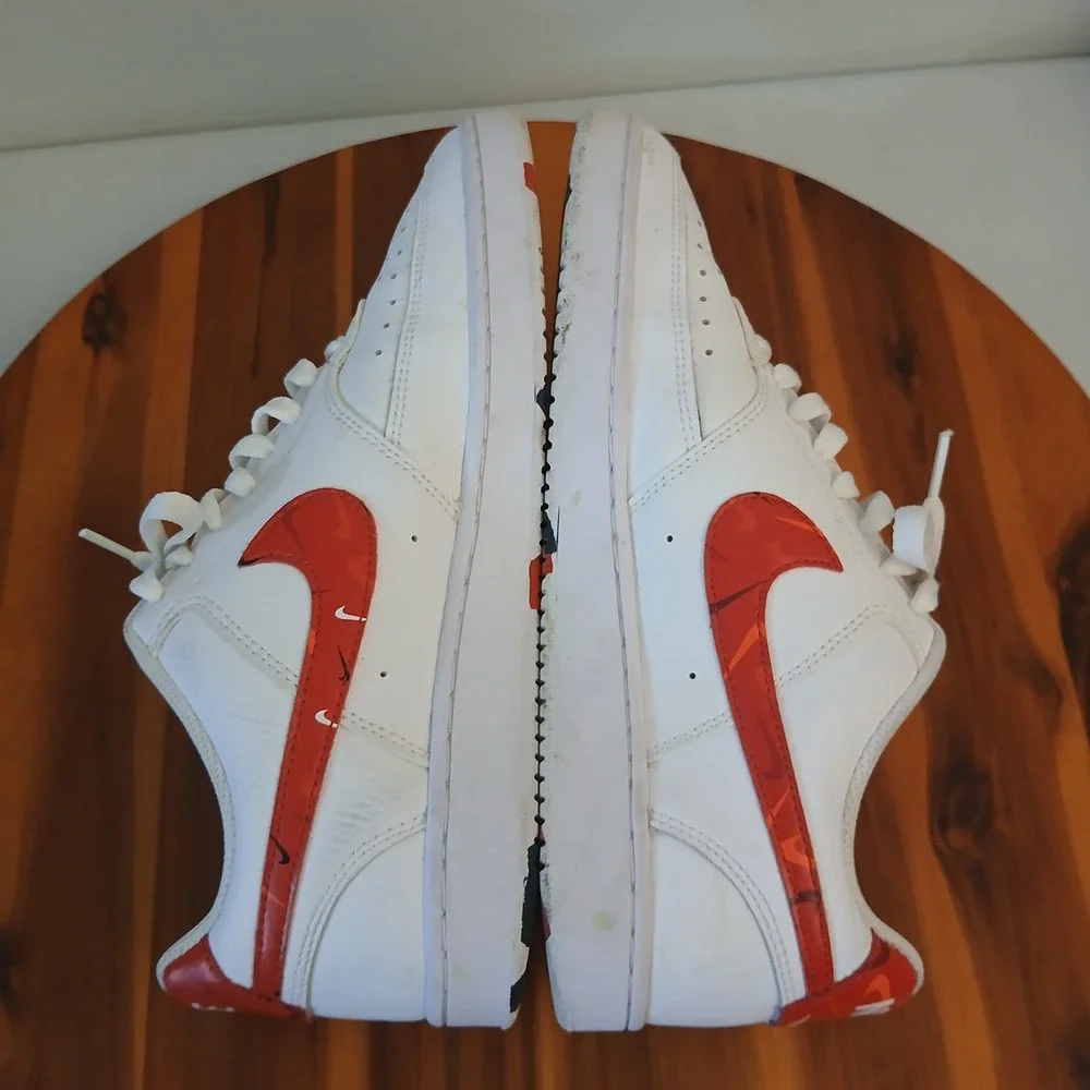 Nike see images